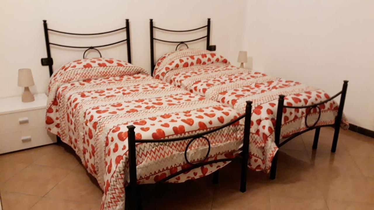 Bed and Breakfast Le Tre Stelle Ronco allʼAdige Exterior foto
